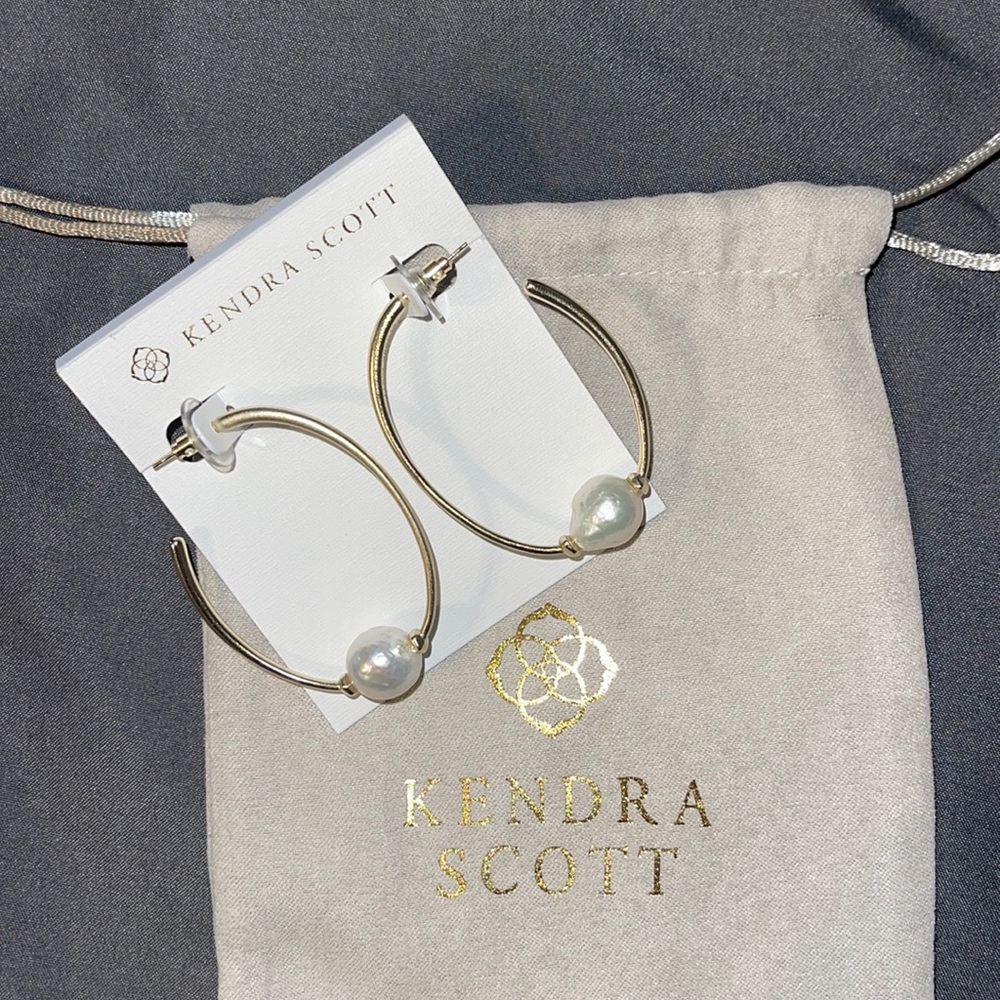 Kendra Scott Hoop Earrings - Baroque Pearl